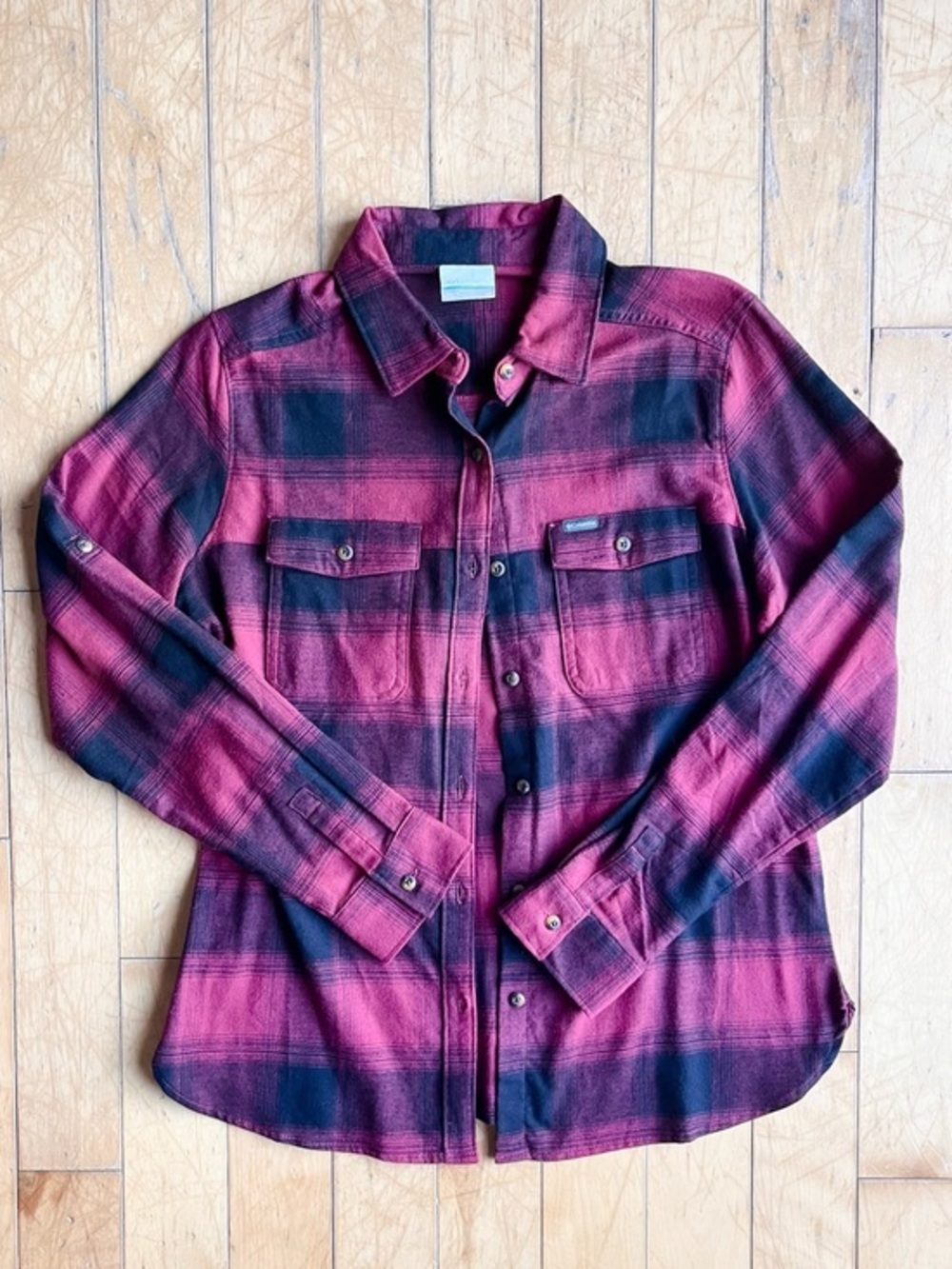 Columbia Plaid Red & Black Flannel Button-Up Shirt Size Medium